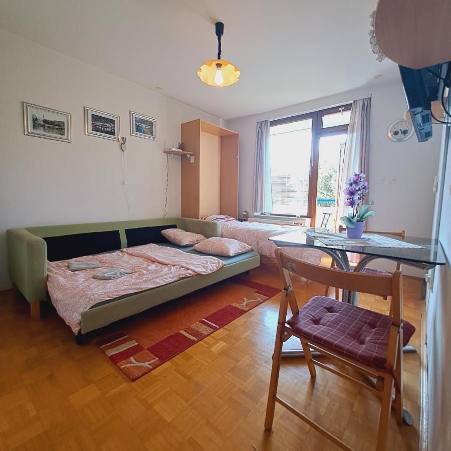 Blasko Apartment 伊佐拉 外观 照片